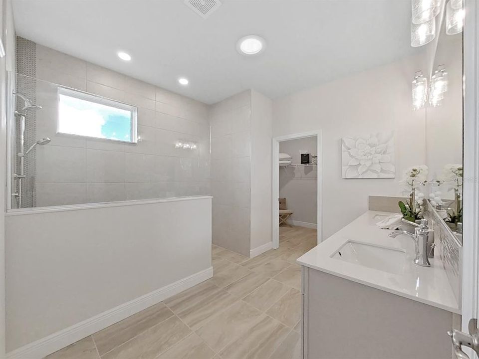 На продажу: $445,900 (3 спален, 2 ванн, 2001 Квадратных фут)