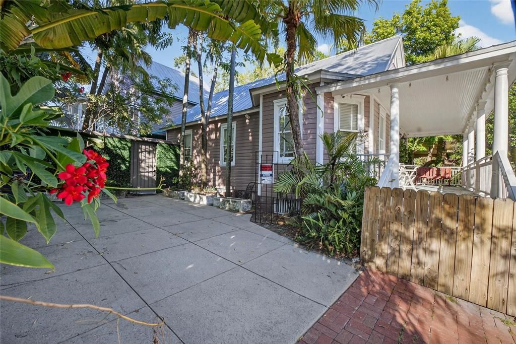 Active With Contract: $675,000 (3 beds, 2 baths, 2325 Square Feet)