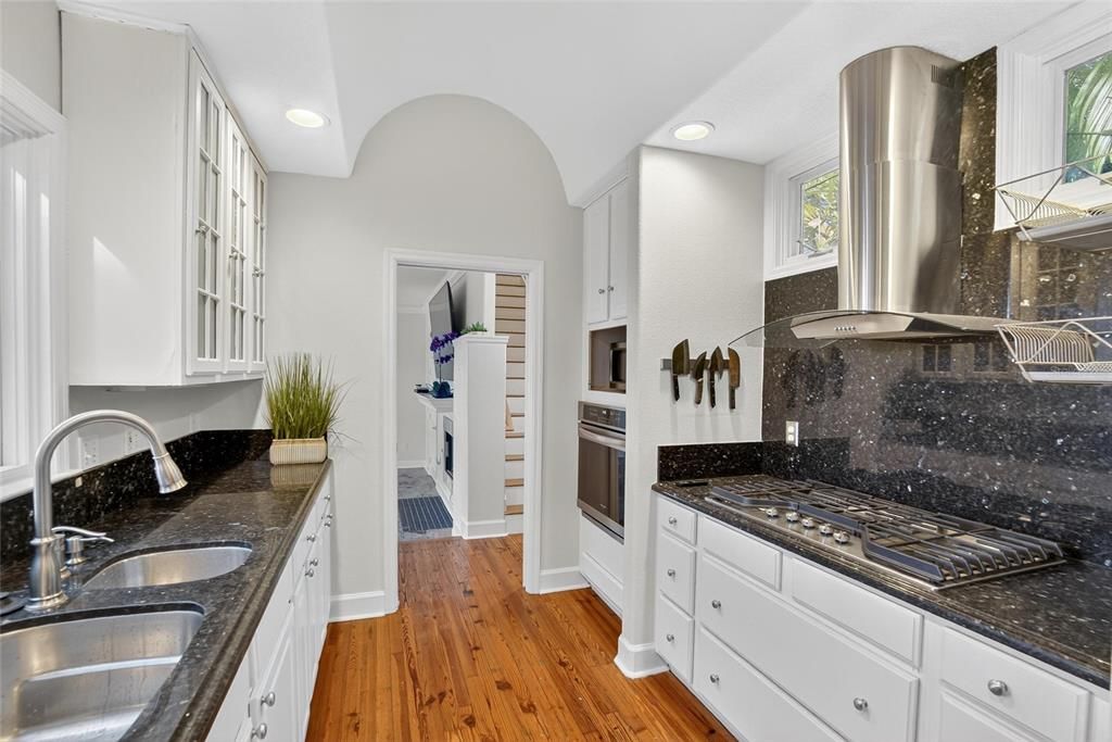 Active With Contract: $675,000 (3 beds, 2 baths, 2325 Square Feet)