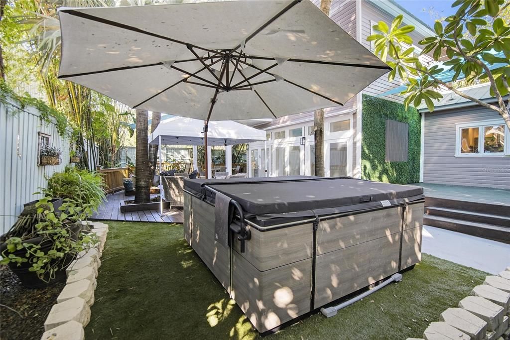 Active With Contract: $675,000 (3 beds, 2 baths, 2325 Square Feet)