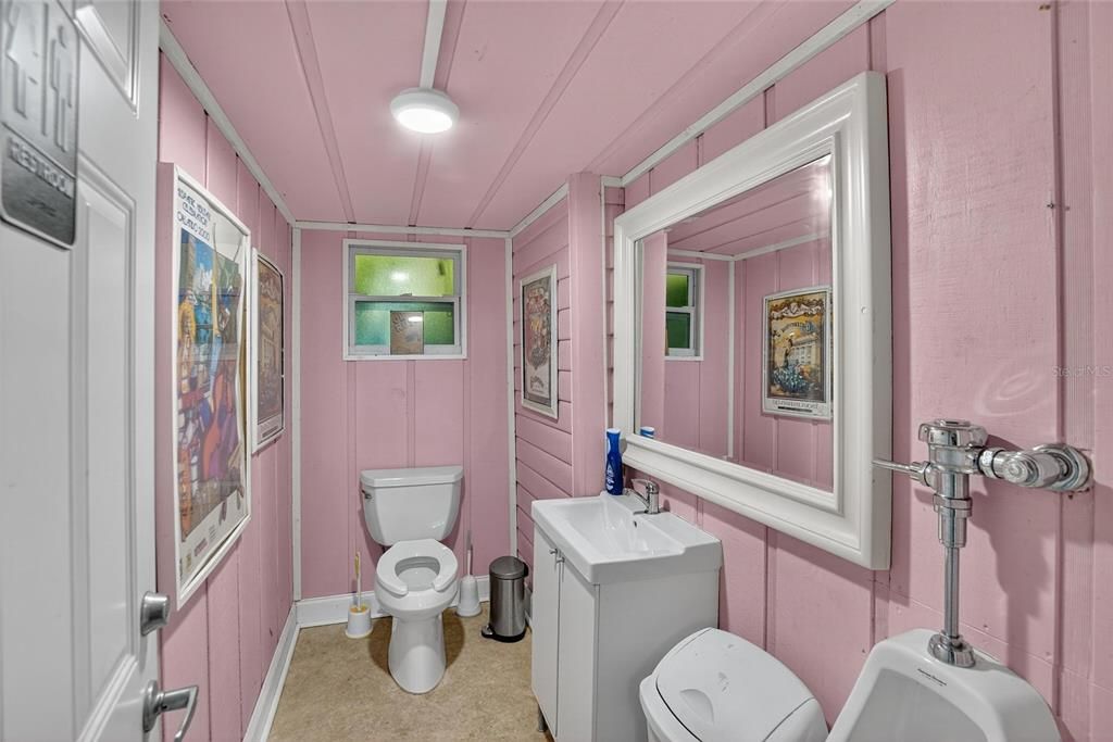 Active With Contract: $675,000 (3 beds, 2 baths, 2325 Square Feet)