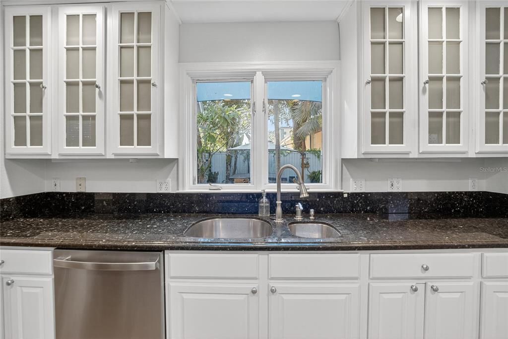 Active With Contract: $675,000 (3 beds, 2 baths, 2325 Square Feet)