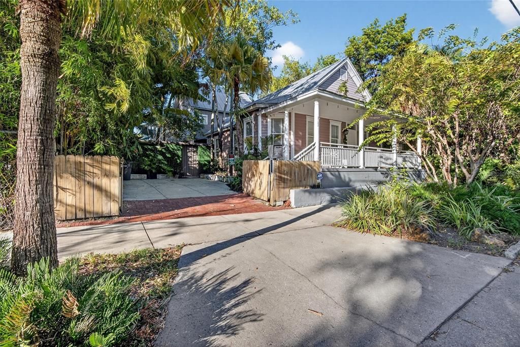 Active With Contract: $675,000 (3 beds, 2 baths, 2325 Square Feet)