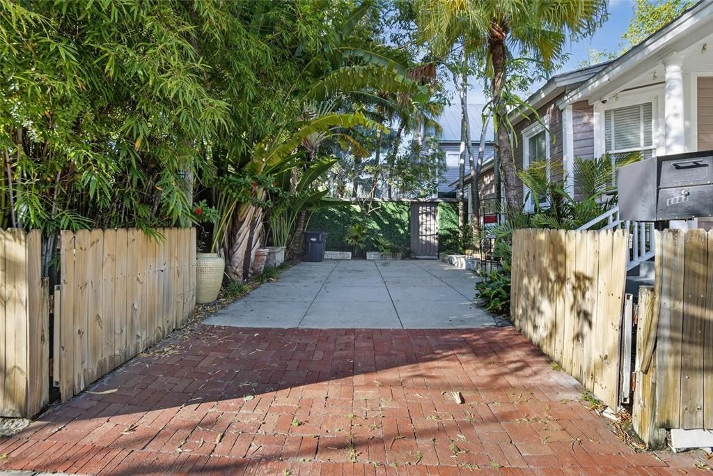 Active With Contract: $675,000 (3 beds, 2 baths, 2325 Square Feet)