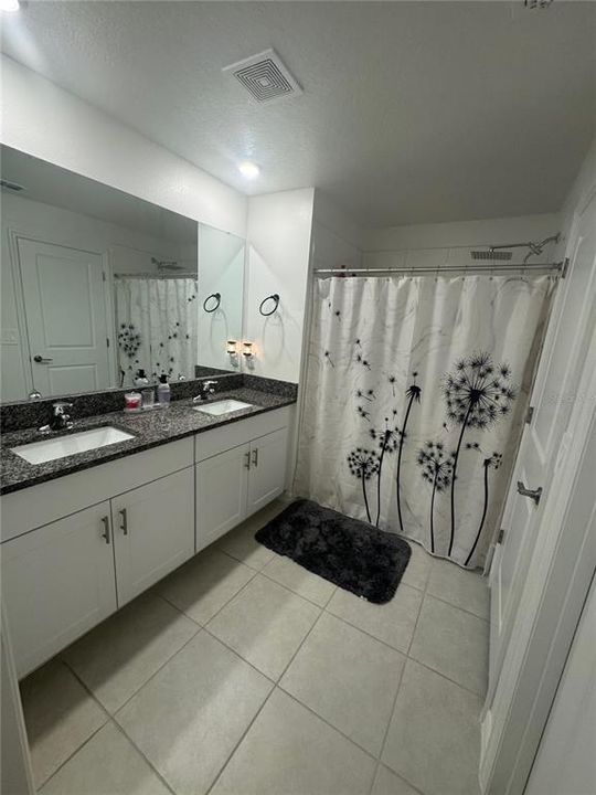 For Sale: $360,000 (4 beds, 2 baths, 1809 Square Feet)