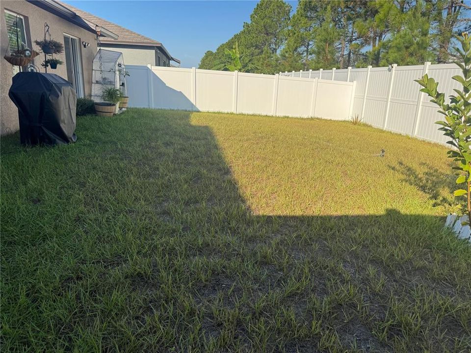 For Sale: $360,000 (4 beds, 2 baths, 1809 Square Feet)