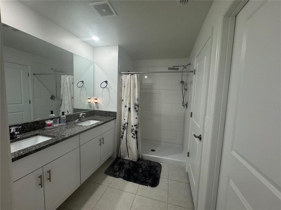 For Sale: $360,000 (4 beds, 2 baths, 1809 Square Feet)