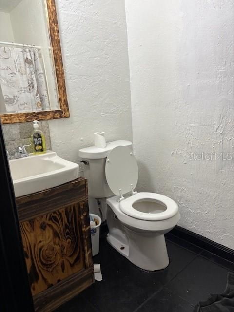 На продажу: $1,100,000 (0 спален, 0 ванн, 2050 Квадратных фут)