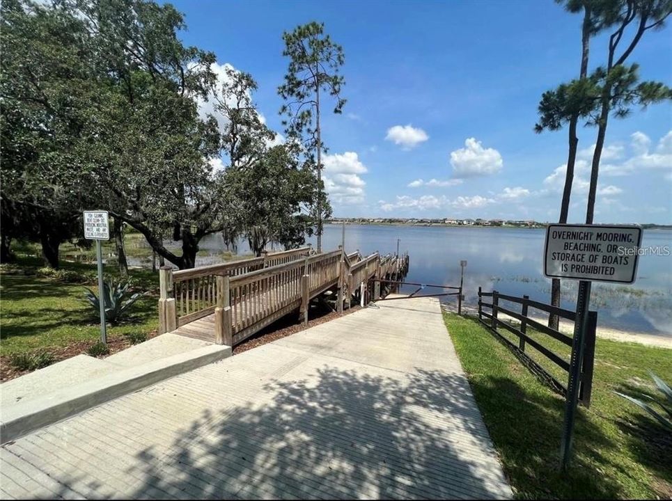 出租: $4,500 (4 贝兹, 2 浴室, 2680 平方英尺)