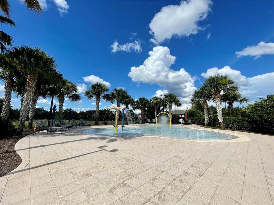 出租: $4,500 (4 贝兹, 2 浴室, 2680 平方英尺)