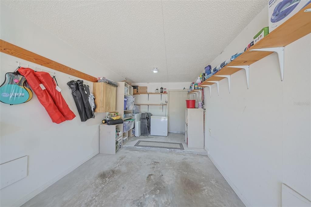 待售: $290,000 (2 贝兹, 2 浴室, 1226 平方英尺)