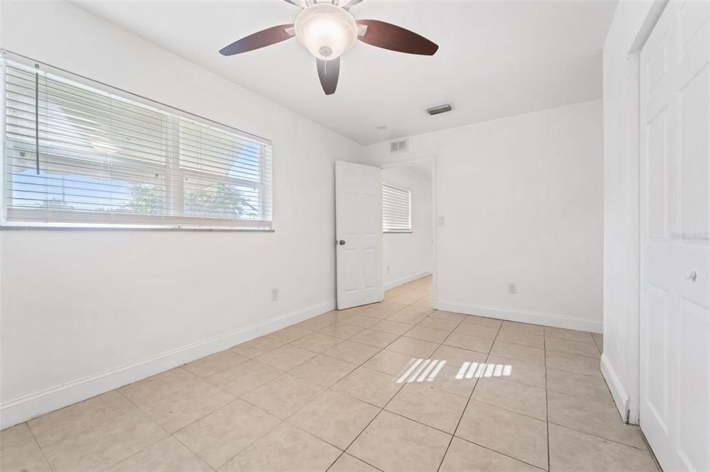 For Rent: $2,799 (2 beds, 1 baths, 1522 Square Feet)