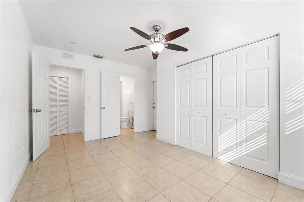 For Rent: $2,799 (2 beds, 1 baths, 1522 Square Feet)