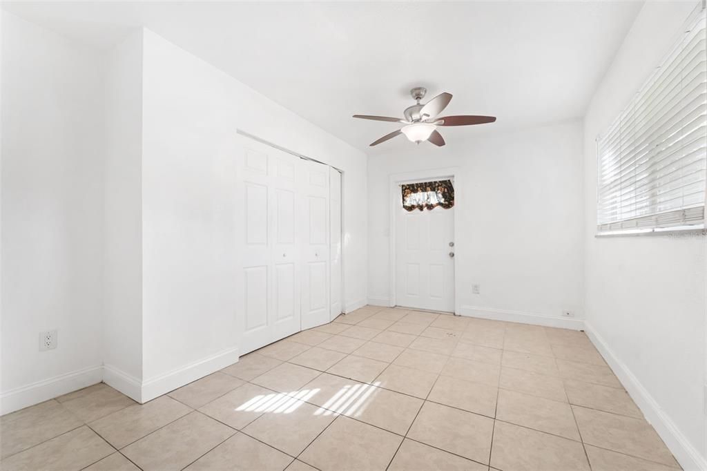 For Rent: $2,799 (2 beds, 1 baths, 1522 Square Feet)
