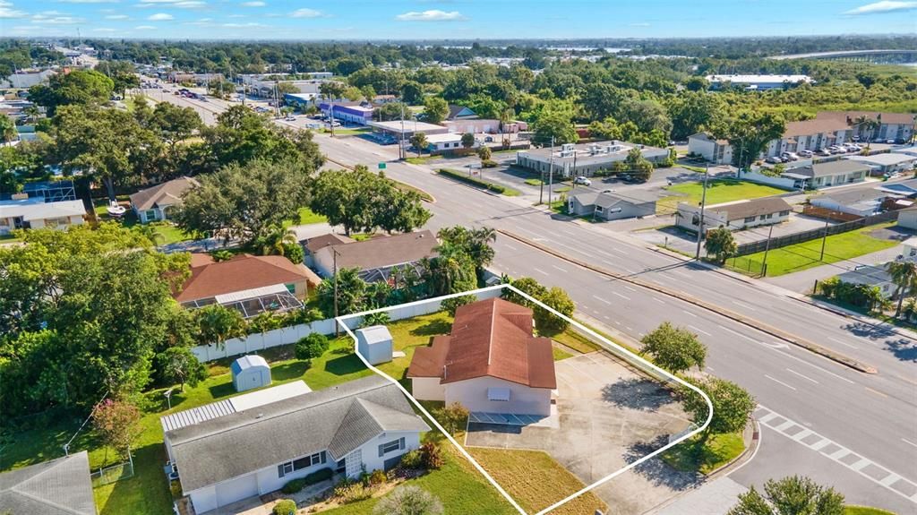 For Rent: $2,799 (2 beds, 1 baths, 1522 Square Feet)