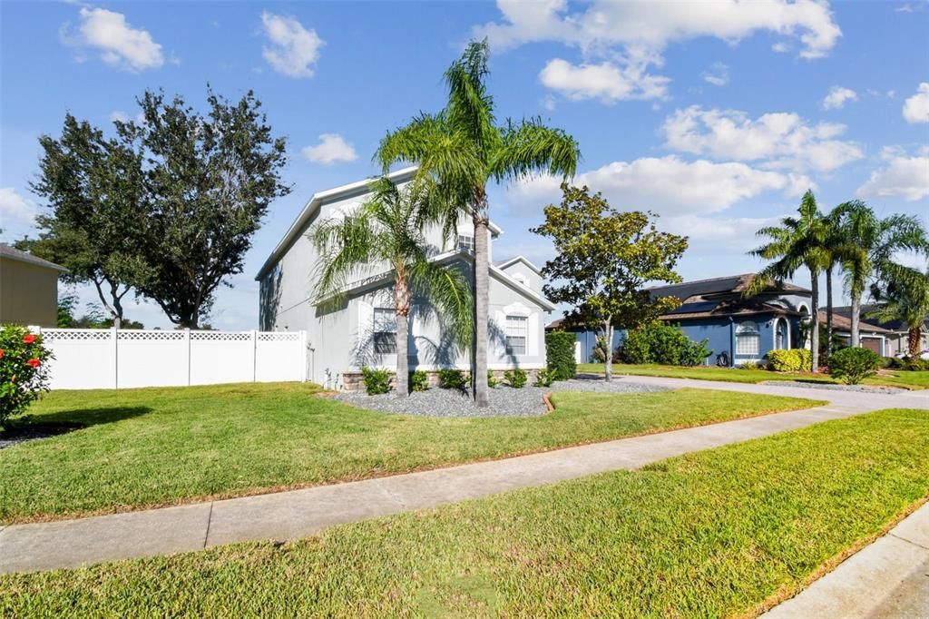 For Sale: $629,750 (5 beds, 3 baths, 3662 Square Feet)