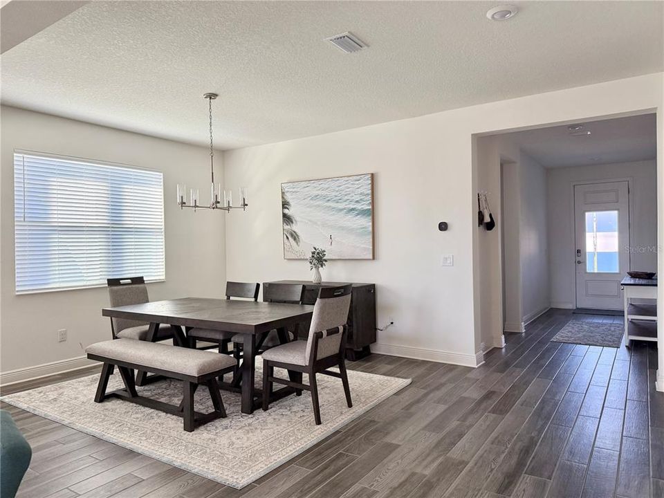 На продажу: $525,000 (4 спален, 3 ванн, 2332 Квадратных фут)