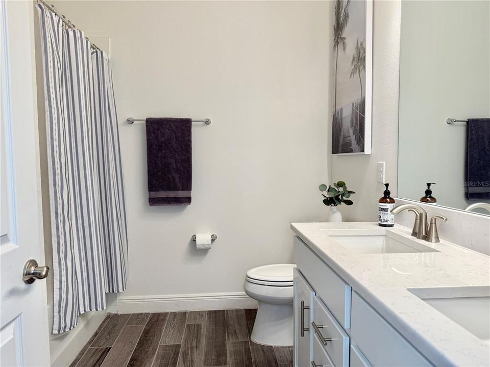 На продажу: $525,000 (4 спален, 3 ванн, 2332 Квадратных фут)