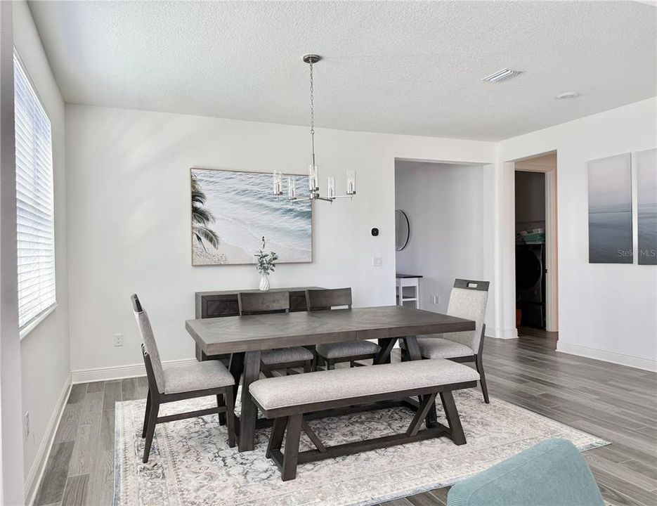 На продажу: $525,000 (4 спален, 3 ванн, 2332 Квадратных фут)