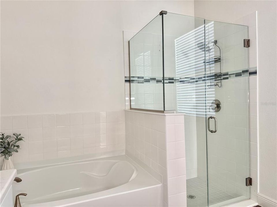 На продажу: $525,000 (4 спален, 3 ванн, 2332 Квадратных фут)