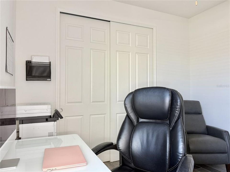 На продажу: $525,000 (4 спален, 3 ванн, 2332 Квадратных фут)