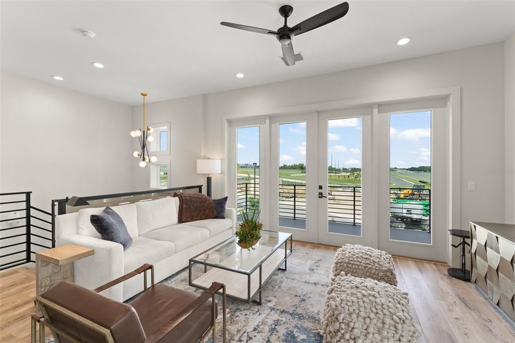 待售: $665,474 (1 贝兹, 1 浴室, 1401 平方英尺)