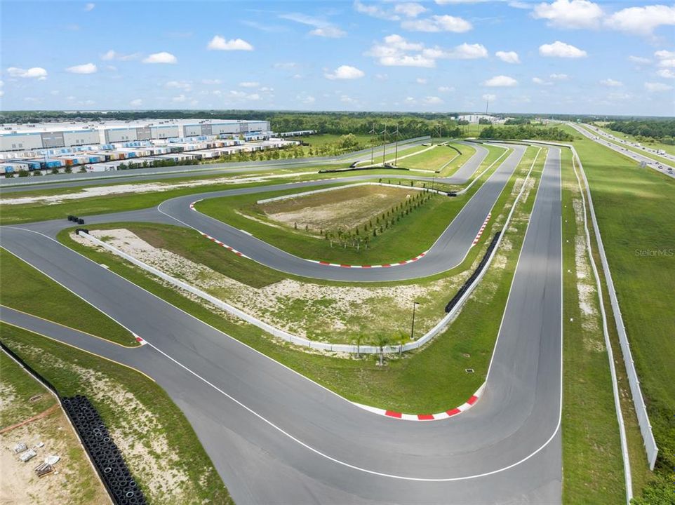 待售: $665,474 (1 贝兹, 1 浴室, 1401 平方英尺)