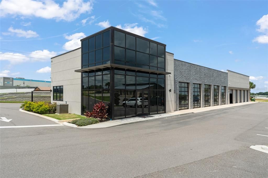 待售: $665,474 (1 贝兹, 1 浴室, 1401 平方英尺)