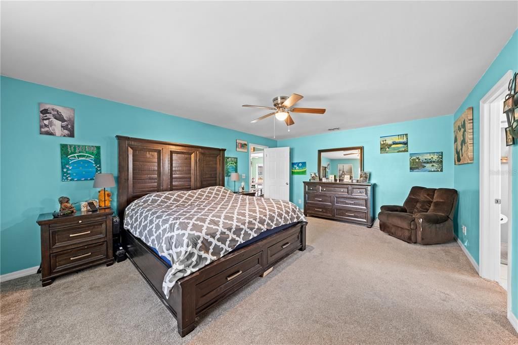 For Sale: $775,000 (4 beds, 2 baths, 2156 Square Feet)