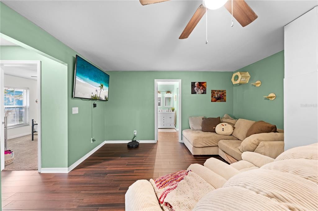 For Sale: $775,000 (4 beds, 2 baths, 2156 Square Feet)