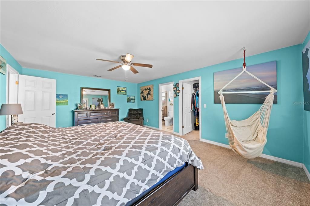 For Sale: $775,000 (4 beds, 2 baths, 2156 Square Feet)