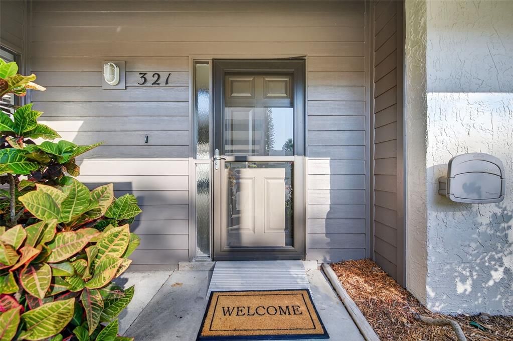 For Sale: $265,000 (2 beds, 2 baths, 1060 Square Feet)