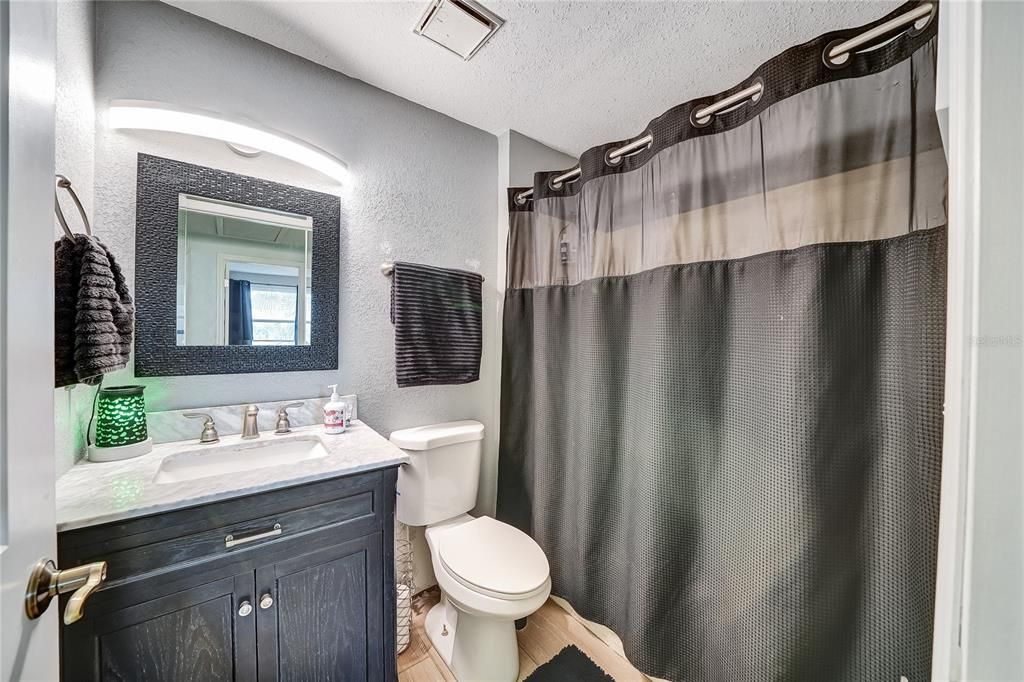 For Sale: $369,000 (3 beds, 2 baths, 1184 Square Feet)