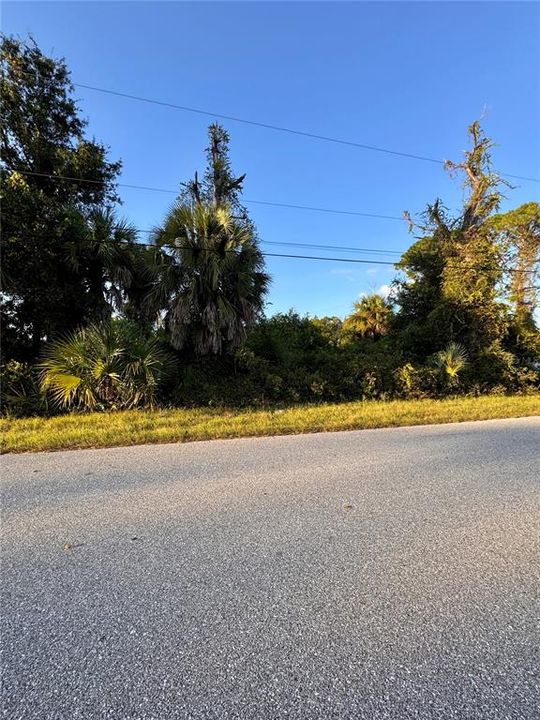 For Sale: $27,000 (0.26 acres)