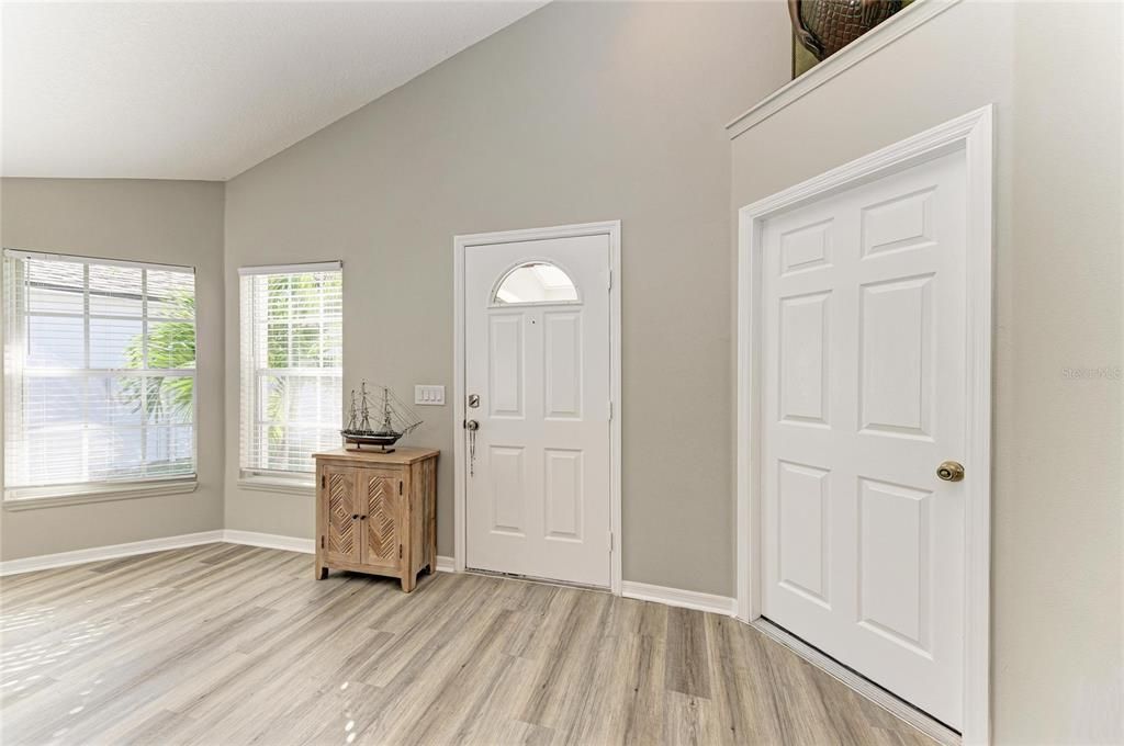 For Sale: $435,000 (3 beds, 2 baths, 1506 Square Feet)