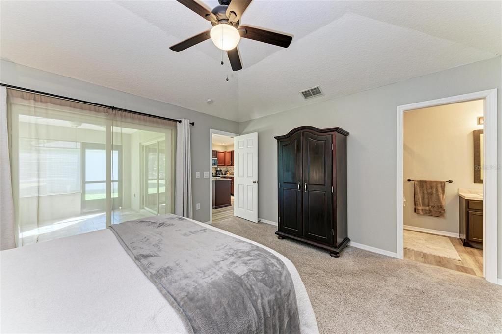 For Sale: $435,000 (3 beds, 2 baths, 1506 Square Feet)