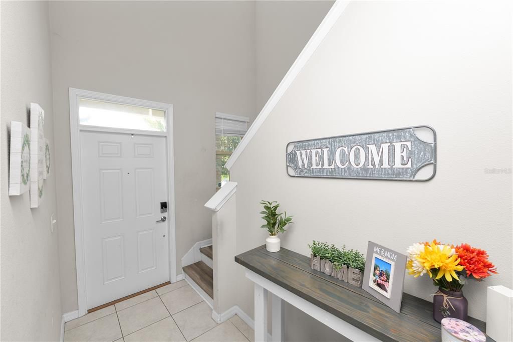 For Sale: $449,900 (5 beds, 3 baths, 2492 Square Feet)