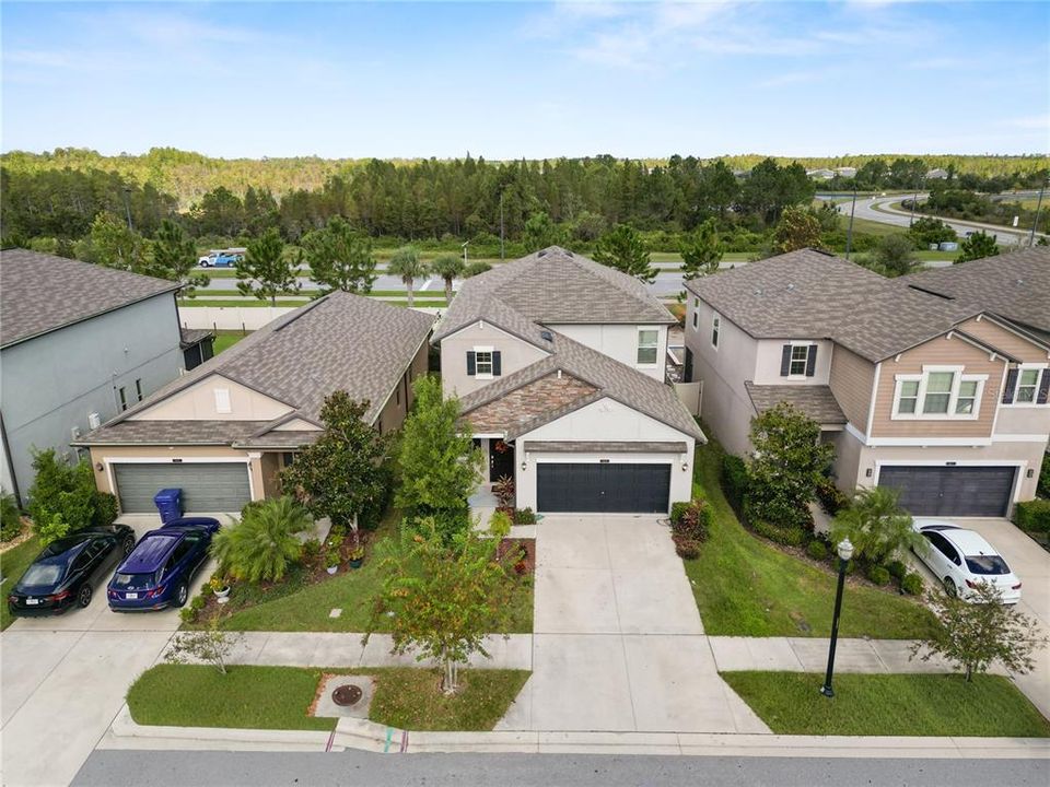 For Sale: $449,900 (5 beds, 3 baths, 2492 Square Feet)