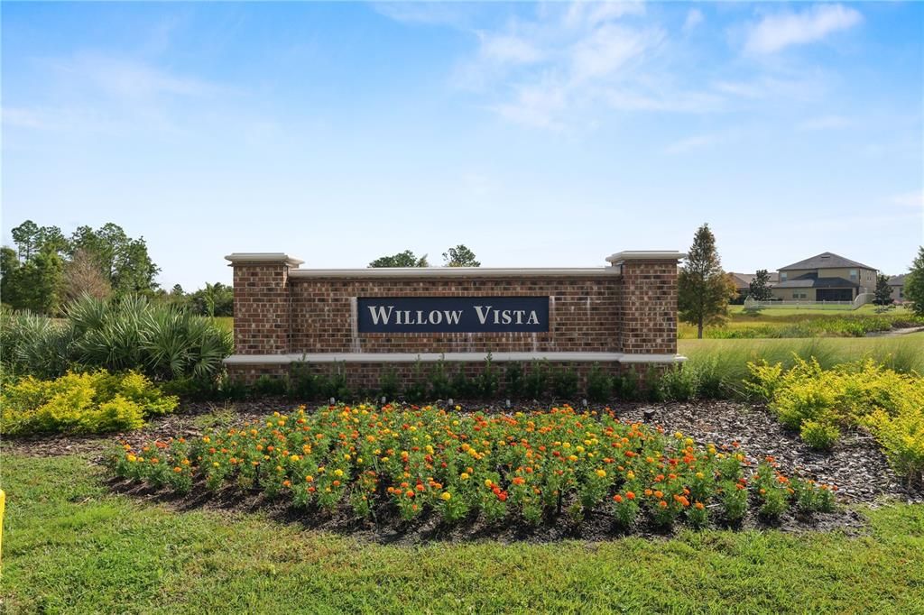 For Sale: $449,900 (5 beds, 3 baths, 2492 Square Feet)