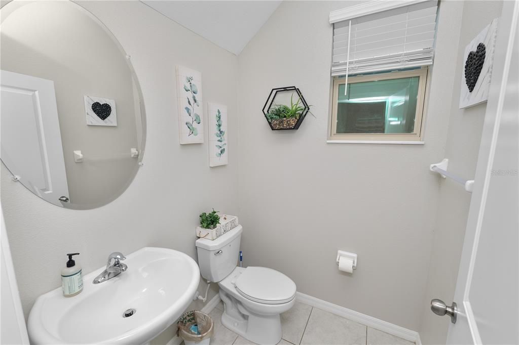 For Sale: $449,900 (5 beds, 3 baths, 2492 Square Feet)