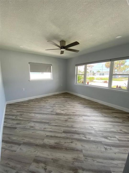 На продажу: $599,000 (3 спален, 2 ванн, 1397 Квадратных фут)