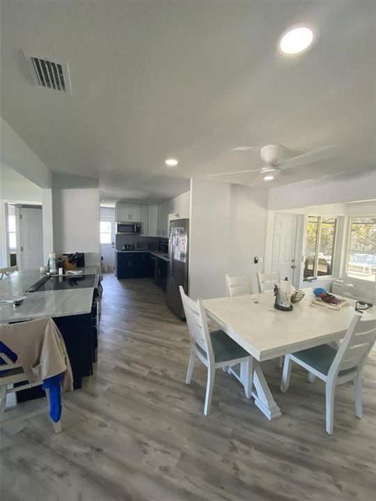 На продажу: $599,000 (3 спален, 2 ванн, 1397 Квадратных фут)