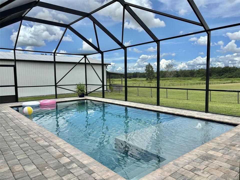 Active With Contract: $999,000 (4 beds, 2 baths, 2255 Square Feet)