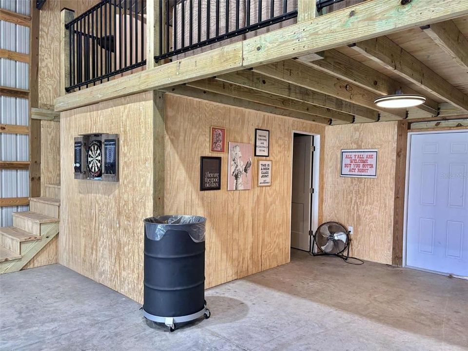 Active With Contract: $999,000 (4 beds, 2 baths, 2255 Square Feet)