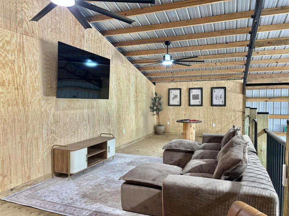 Active With Contract: $999,000 (4 beds, 2 baths, 2255 Square Feet)