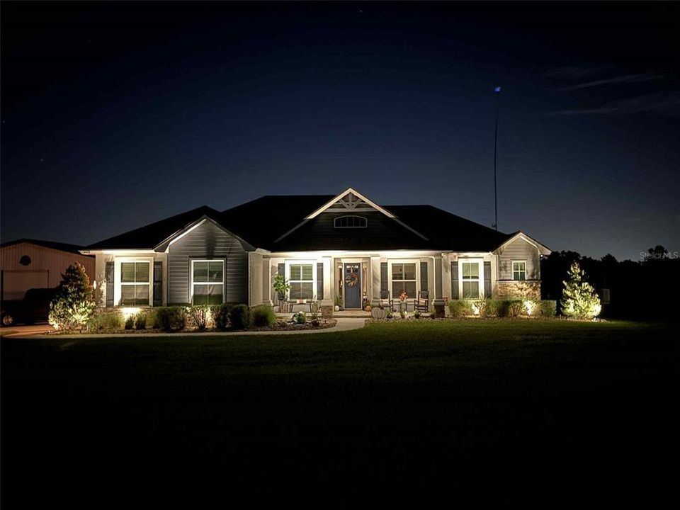 Active With Contract: $999,000 (4 beds, 2 baths, 2255 Square Feet)