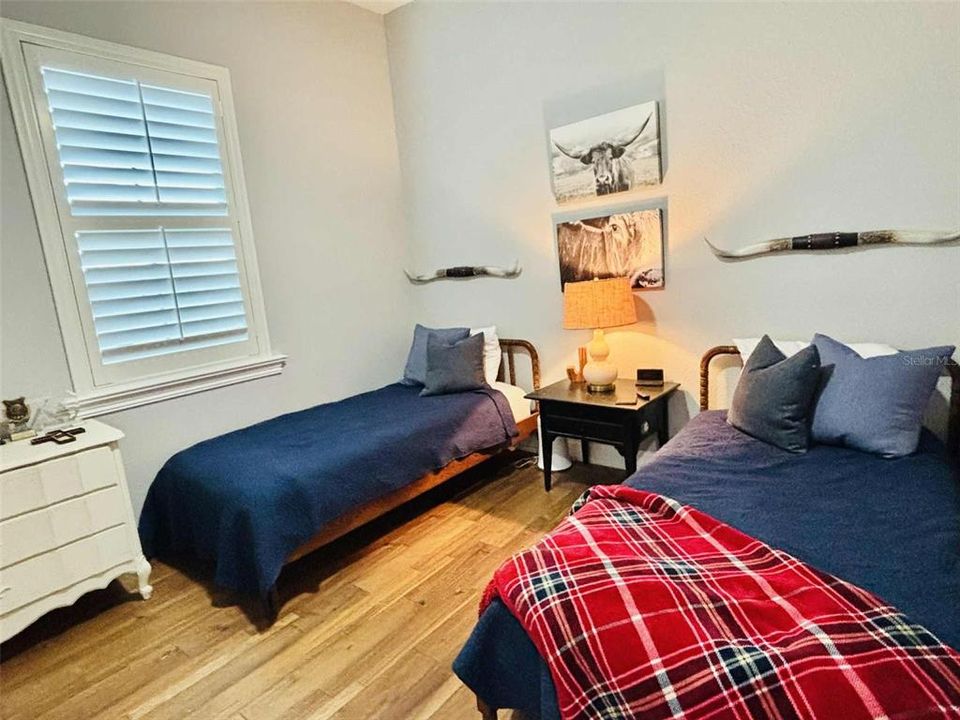 Active With Contract: $999,000 (4 beds, 2 baths, 2255 Square Feet)