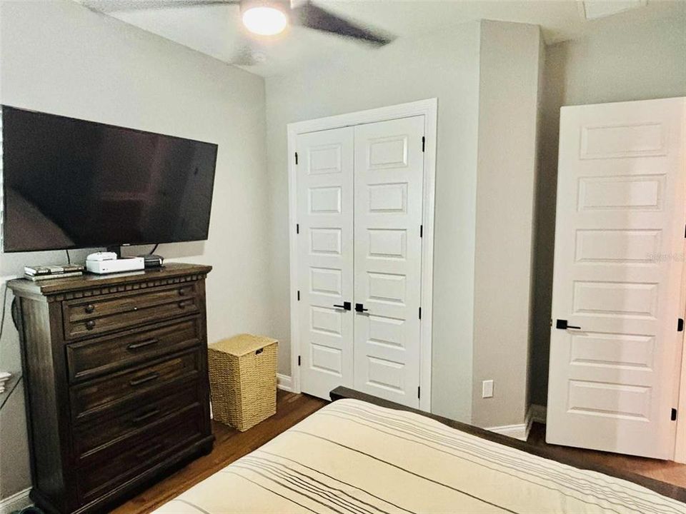 Active With Contract: $999,000 (4 beds, 2 baths, 2255 Square Feet)