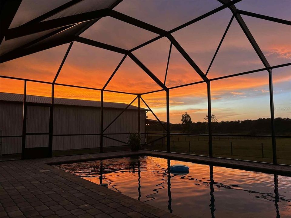 Active With Contract: $999,000 (4 beds, 2 baths, 2255 Square Feet)