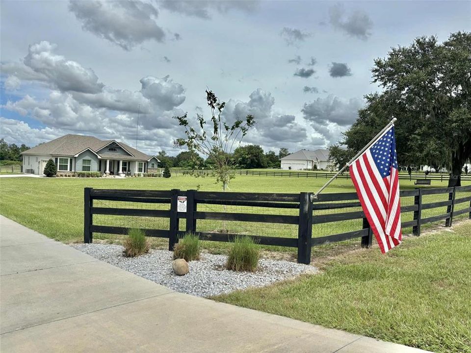 Active With Contract: $999,000 (4 beds, 2 baths, 2255 Square Feet)